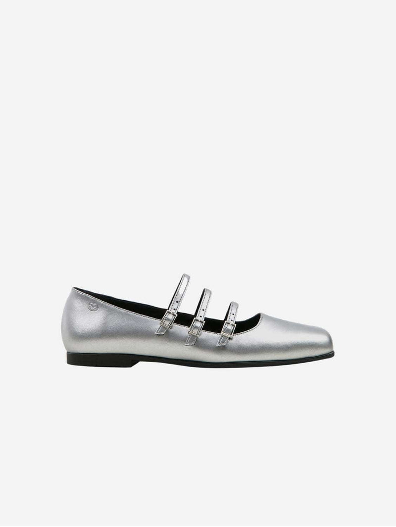 PREV Maria II Apple Leather Vegan Pumps | Metal