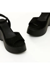 Prologue Shoes Barb Womens' Wedges | Black