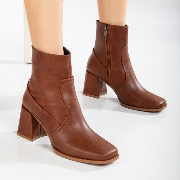 Prologue Shoes Maya - Cognac Brown Ankle Boots