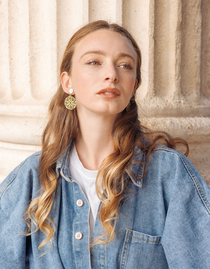 Rive Claire Grace White and Bright Gold Earrings