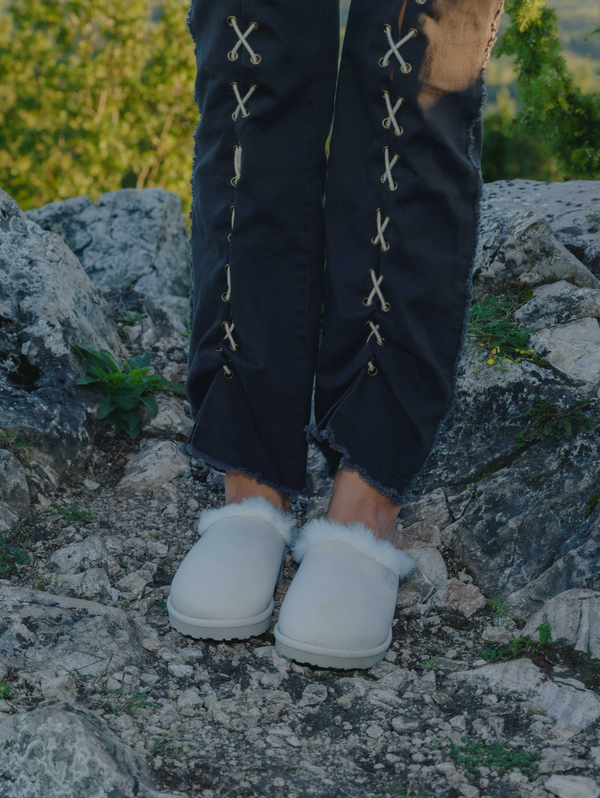 Classic Unisex Vegan Faux Sheepskin Slippers | Beige
