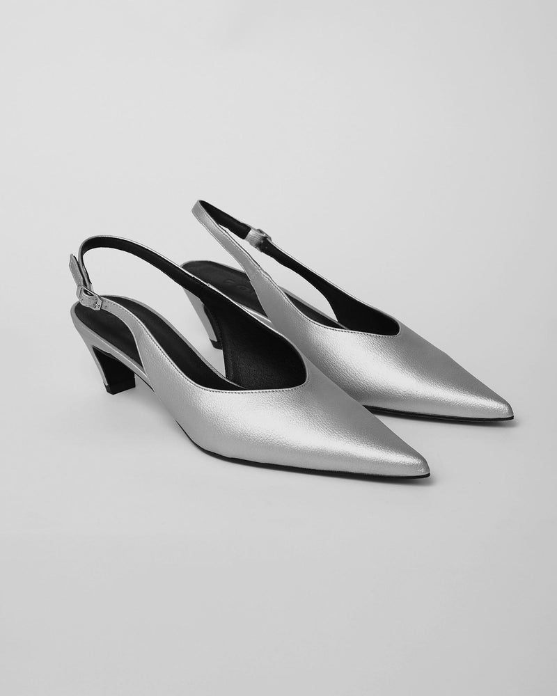 Bohema Kitten Heels Silver pointy toe pumps