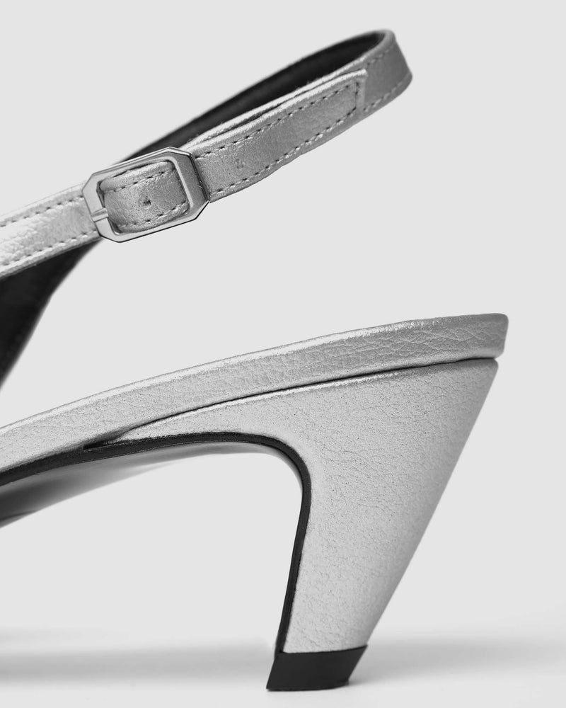 Bohema Kitten Heels Silver pointy toe pumps