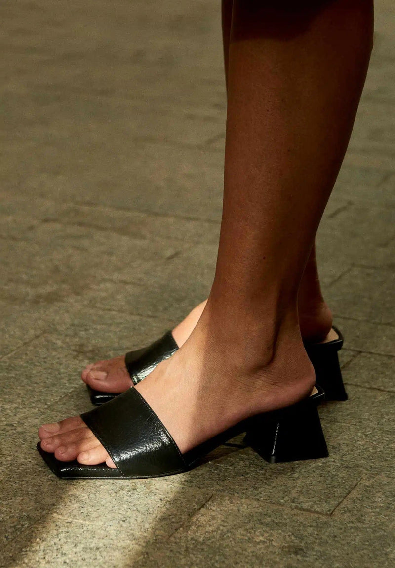 Urbanima Agora Vegan Leather Mid-Heel Slide | Black
