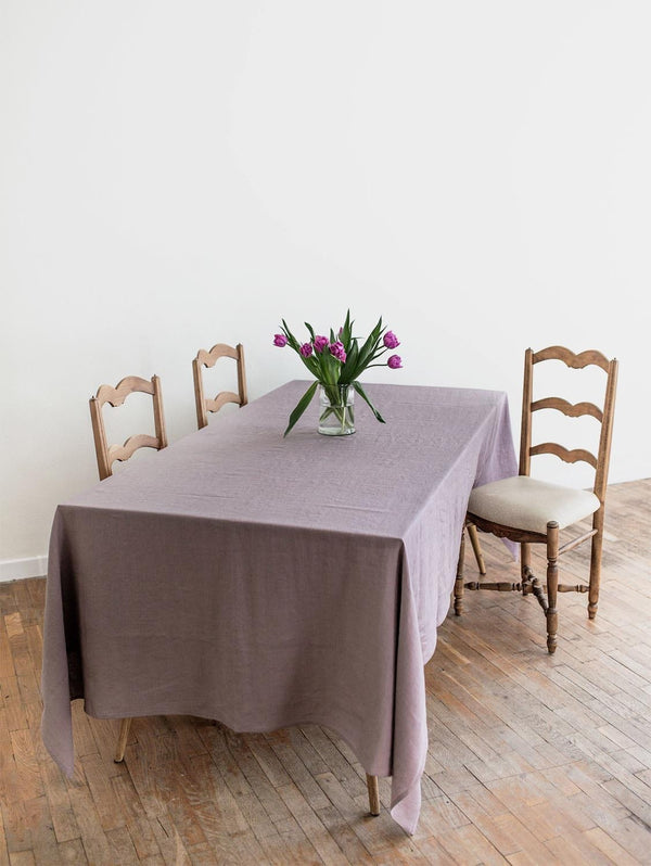 AmourLinen Linen tablecloth in Dusty Lavender 39x39" / 100x100 cm / Dusty Lavender