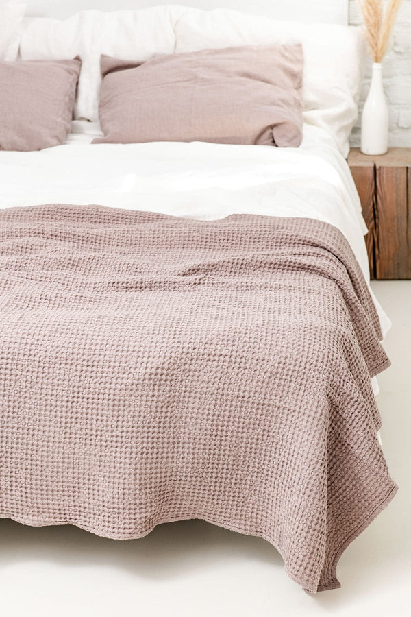 AmourLinen Linen waffle bed throw in Rosy Brown 53x81"/135x205cm / Rosy Brown