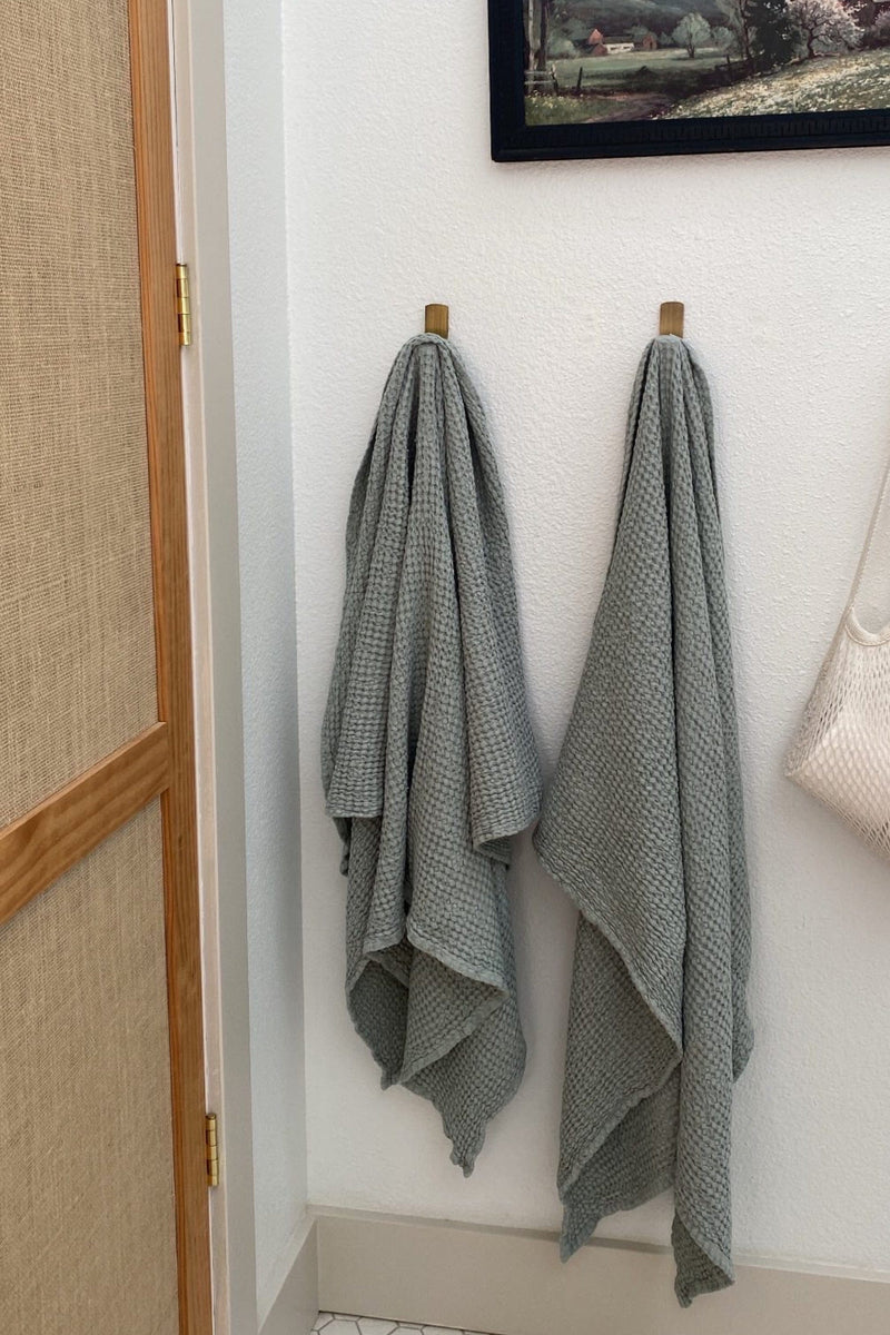 Linen Waffle Towel With Hanging Loop - Go linen – Go Linen