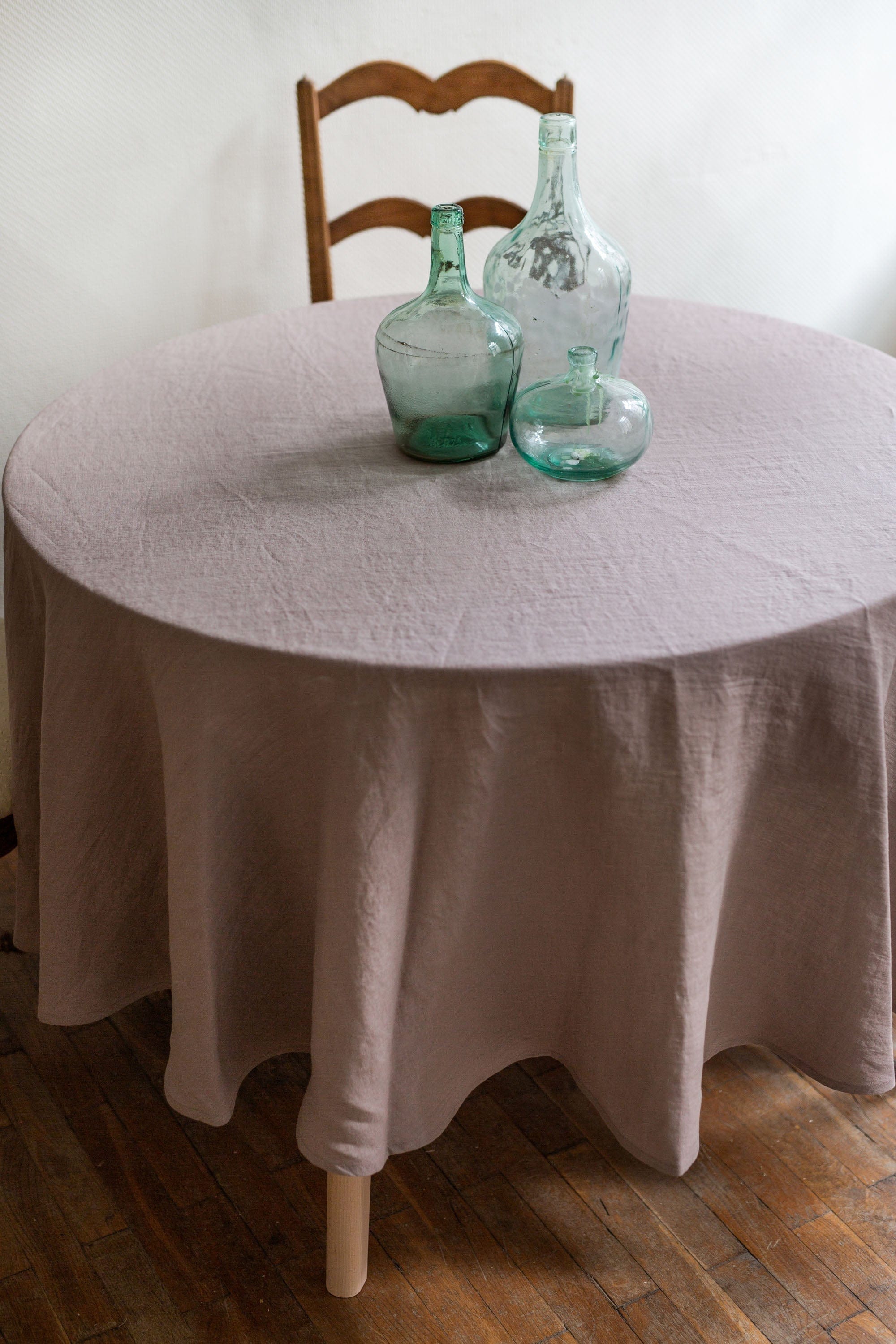 AmourLinen Round linen tablecloth