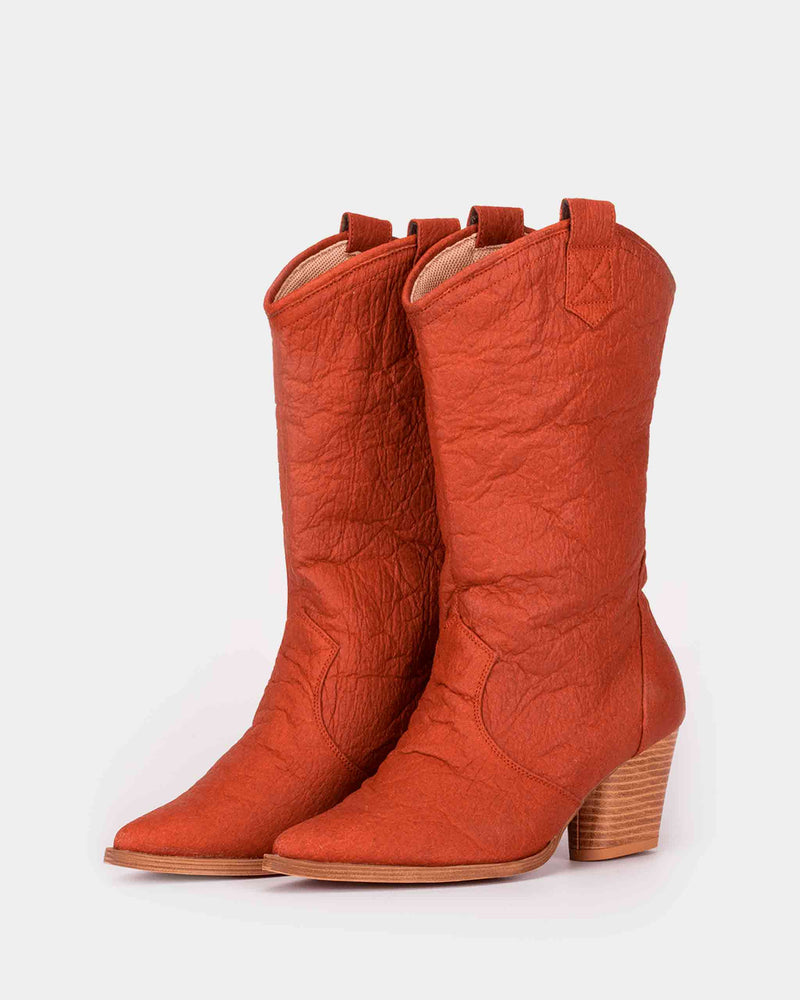 Bohema Cowboy Carmel Pina of Pinatex®