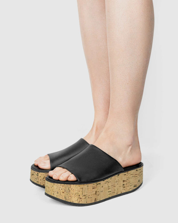 Bohema Geigi Flatforms grape leather sandals
