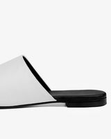 Bohema Ritzy Slides White made of grapes leather