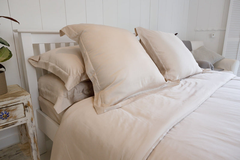 Ethical Bedding Bed Sheet Bundle with Pillows & Duvet (Medium / Warm)