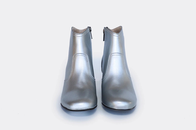Good Guys Don't Wear Leather Nina 2.0 ankle boots | SILVER APPLESKIN™ 🍏