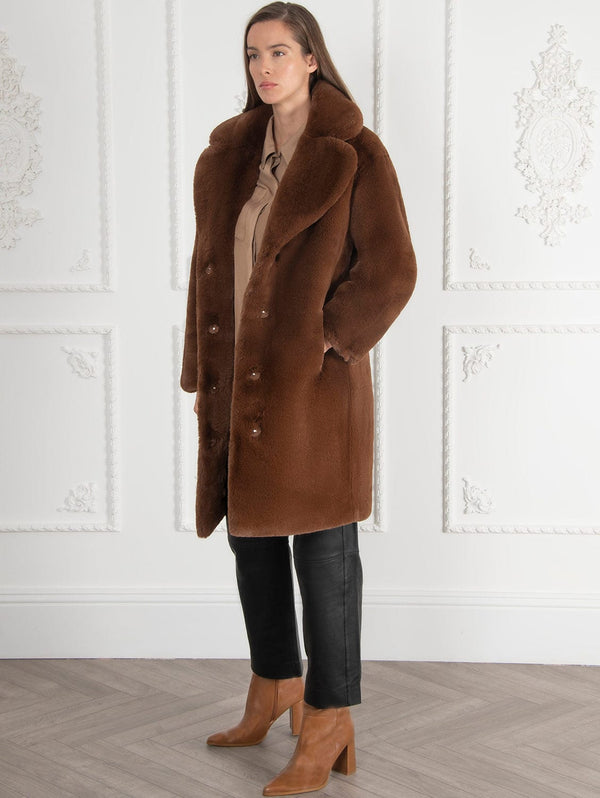Issy London Signature Greta Luxe Long Recycled Faux Fur Coat | Chestnut Tan