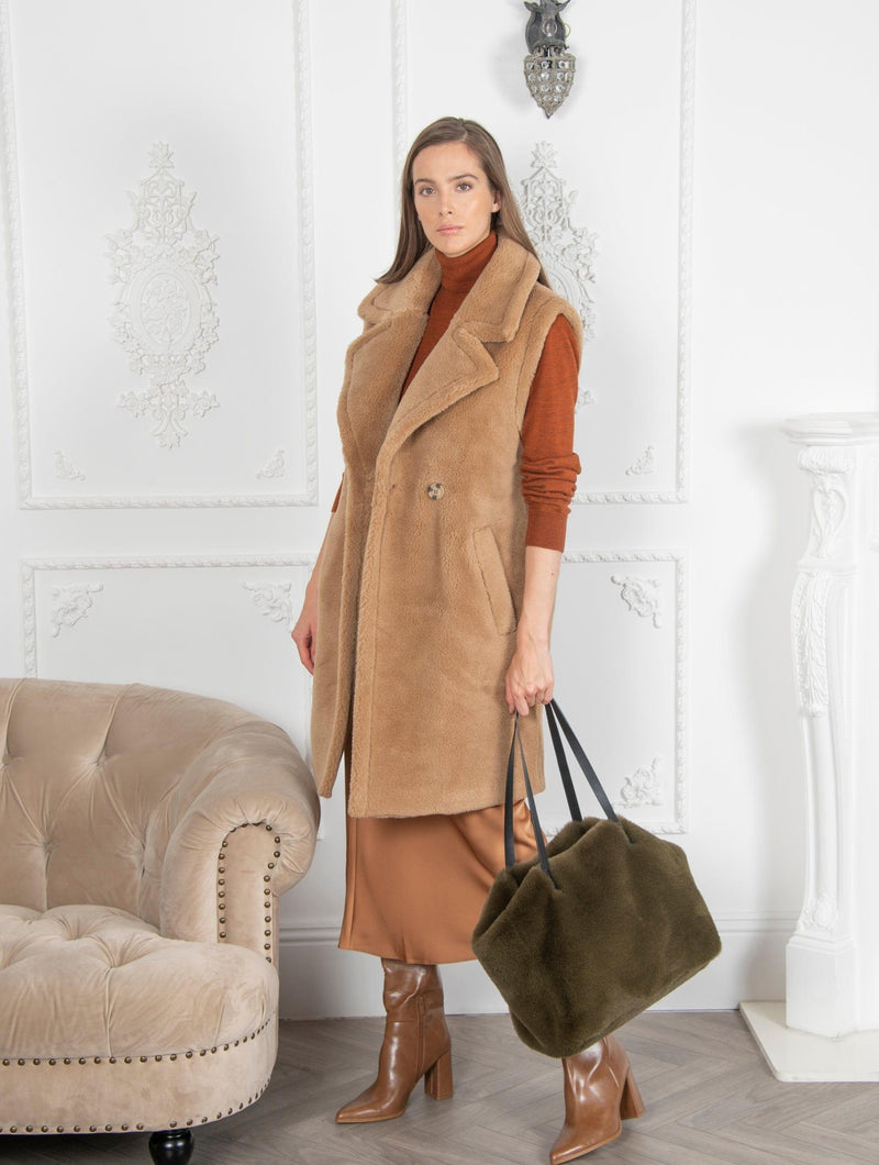 Issy London WEEKEND Claudette Recycled Faux Fur Bag Leopard