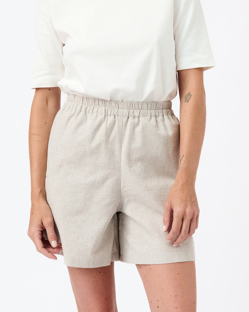 Mila.Vert Inseam pocket shorts