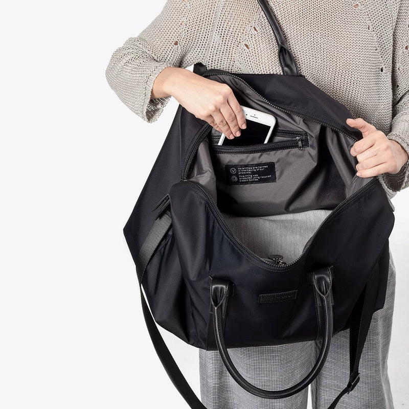 Mio Mojo Marco Recycled Nylon & R-PET Vegan Travel Bag | Black