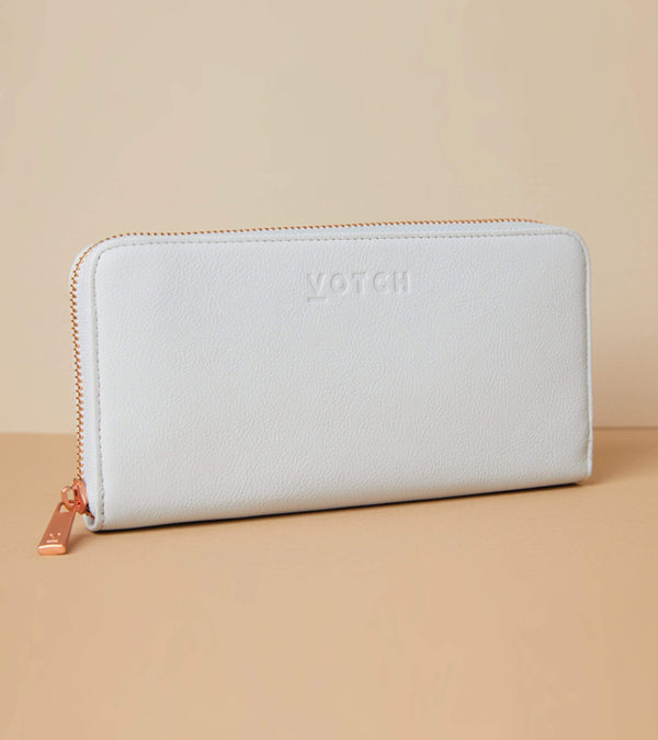Votch Classic Essentials Apple Leather Vegan Purse | Light Grey