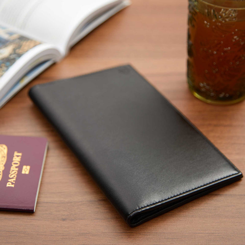 Watson & Wolfe Travel Wallet Passport Holder in Black